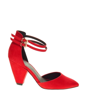 červené sandále, asos.com