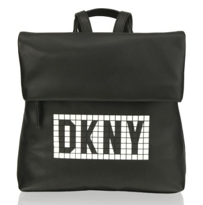 Velká batohová taška DKNY je prima casual kouskem za 4 999 Kč